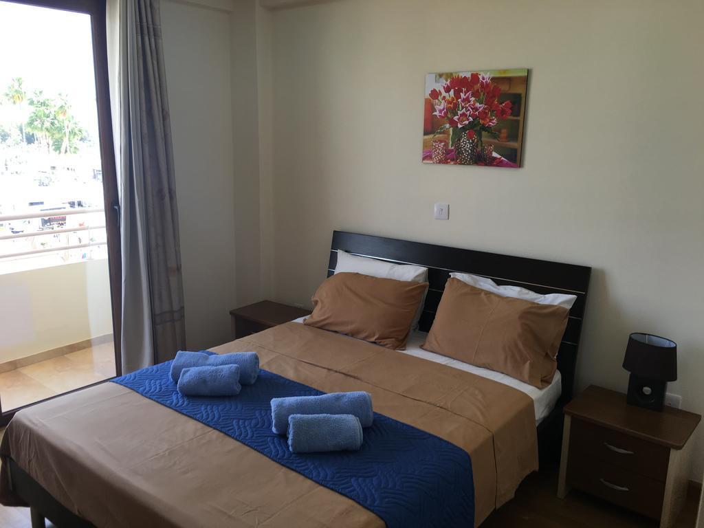 לרנקה Ithaki Phinikoudes Apartment No. 205 מראה חיצוני תמונה