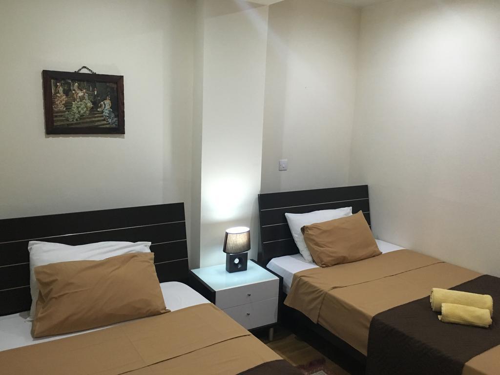 לרנקה Ithaki Phinikoudes Apartment No. 205 מראה חיצוני תמונה