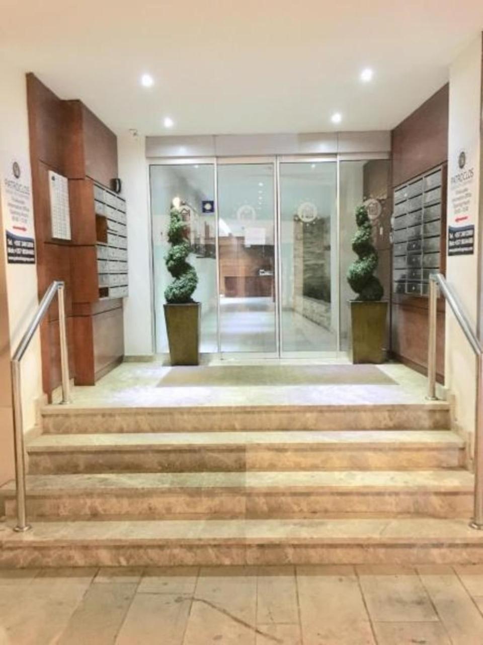 לרנקה Ithaki Phinikoudes Apartment No. 205 מראה חיצוני תמונה